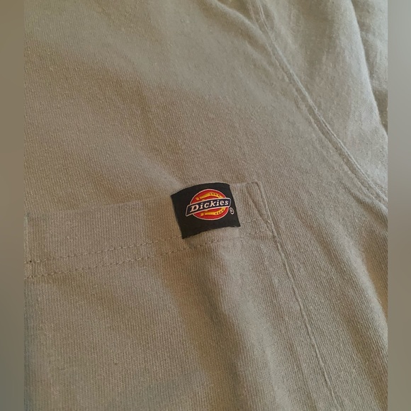Final Gone 11/17! Dickies 2 short sleeve pocket t-shirts-light blue &  gray - Picture 7 of 12